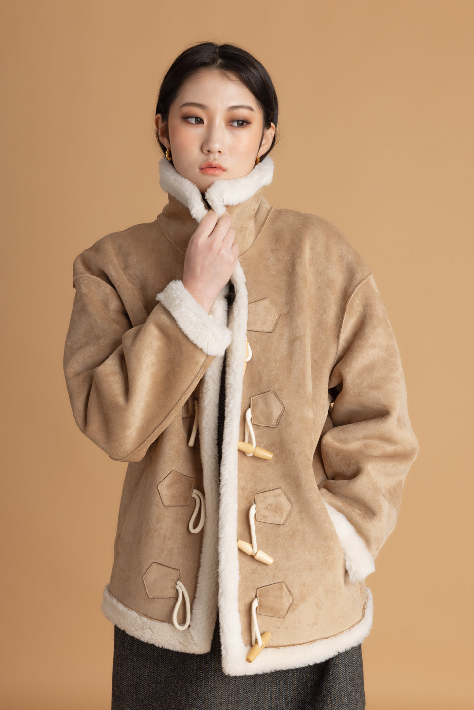 Fake fur reversible high neck coat